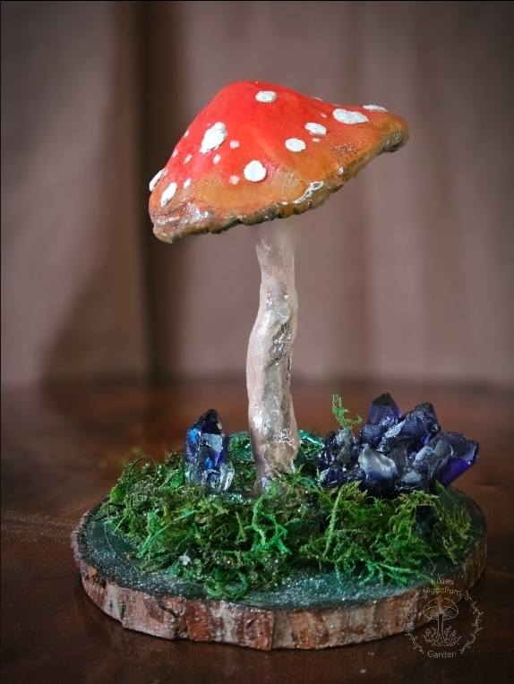 'Pico' handmade Amanita Fly Agaric Mushroom Sculpture - Image 2